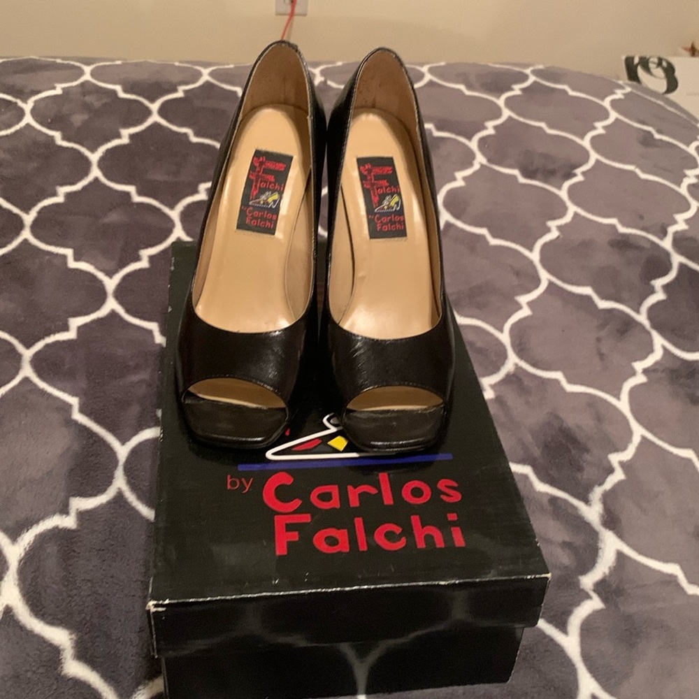 Ladies black heels